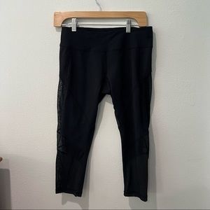 ZELLA Black Mesh Crop Leggings Medium